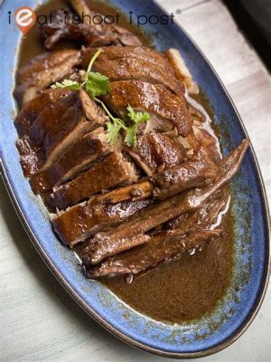  Teochew Braised Goose: Voimakkaasti Mausteinen ja Hiljaisen Pehmeä